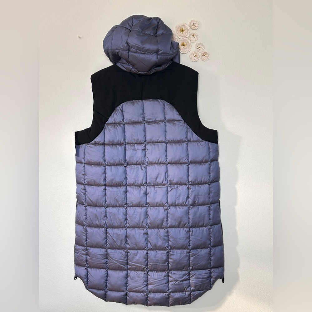 Women's Bernardo Box Quilt Long Hooded Vest - Picture 5 of 12